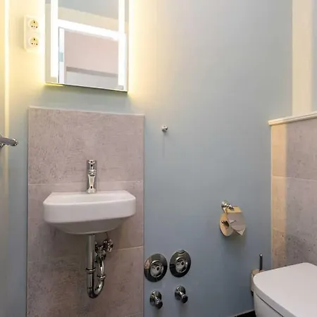 Saphira App 10 * 제바트헤링스도르프